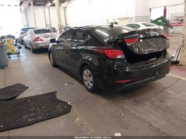 2016 HYUNDAI ELANTRA 5NPDH4AE5GH715266 Photo 2
