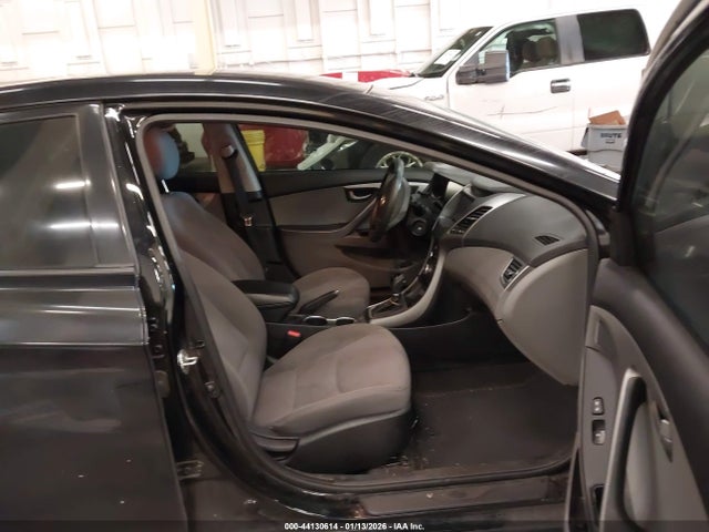 2016 HYUNDAI ELANTRA 5NPDH4AE5GH715266 Photo 4