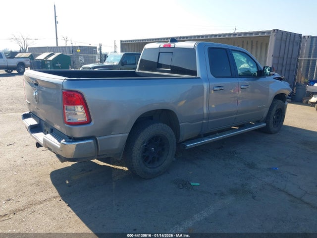 2020 RAM 1500 1C6RREBT7LN121544 Photo 3