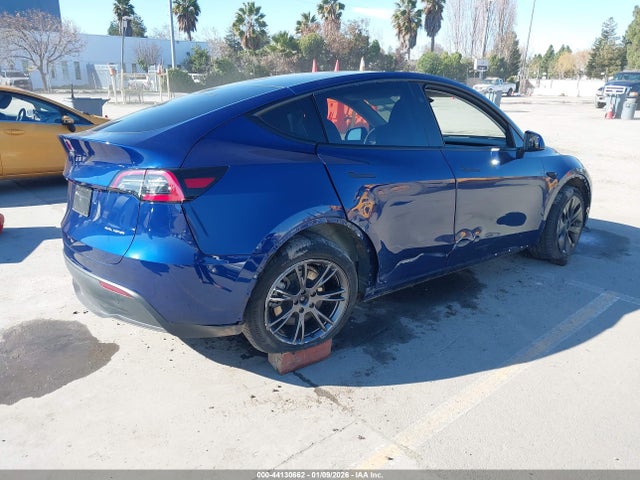 2025 TESLA MODEL Y 7SAYGDEE4SF249466 Photo 3