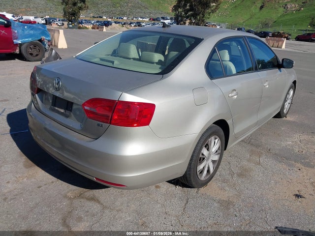 3VWD17AJXEM249941 Volkswagen Jetta