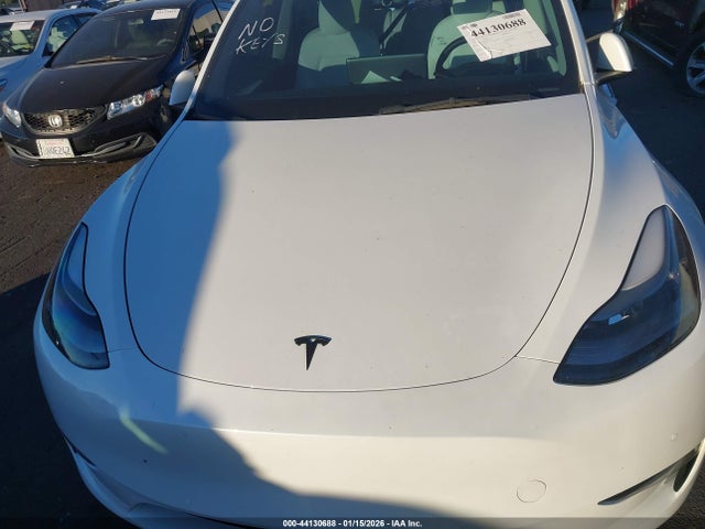 2022 TESLA MODEL Y 7SAYGAEE3NF558560 Photo 9