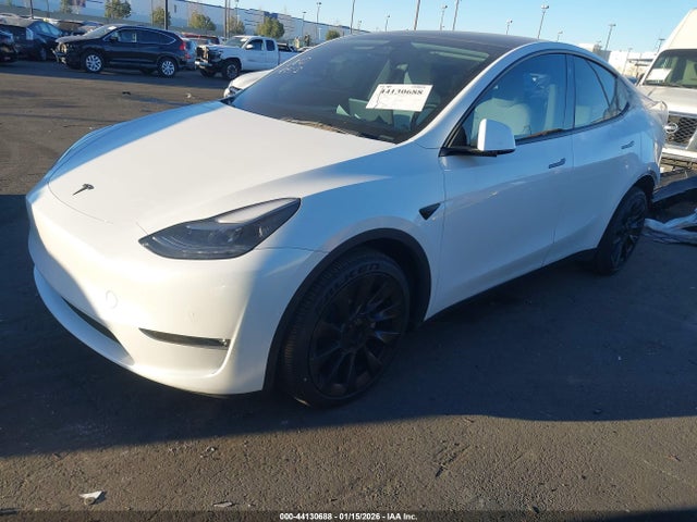 2022 TESLA MODEL Y 7SAYGAEE3NF558560 Photo 1