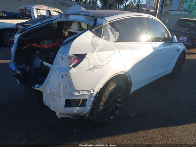 2022 TESLA MODEL Y 7SAYGAEE3NF558560 Photo 3
