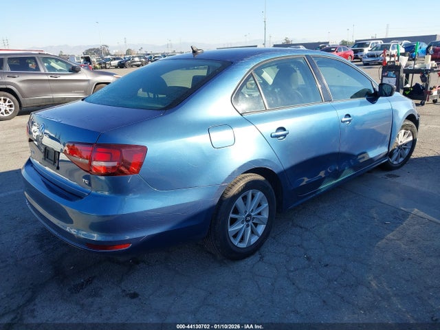 3VW267AJ8GM363903 Volkswagen Jetta 1.4t S