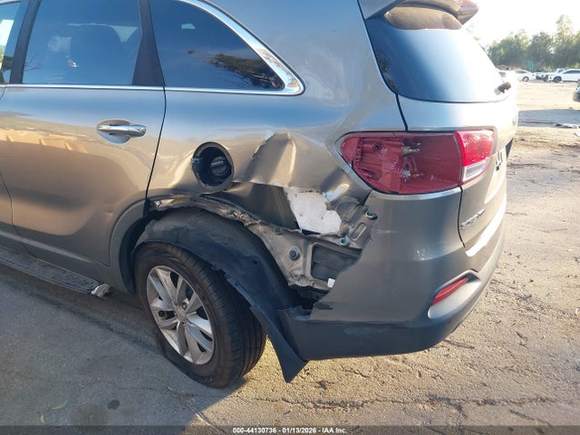 5XYPG4A37GG140609 KIA Sorento 2.4l Lx