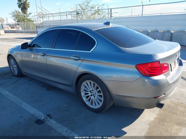2011 Bmw 535i მანქანა იყიდება აუქციონზე, vin: WBAFR7C5XBC605416, აუქციონის ნომერი: 44130739