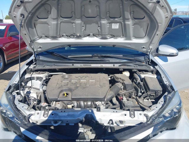 Toyota COROLLA SE 2018 5YFBURHE9JP822918 Image 10