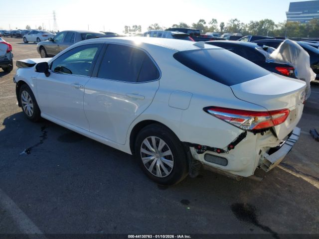 2020 TOYOTA CAMRY 4T1C31AK0LU519083 Photo 2
