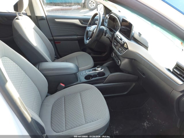 1FMCU0G61NUA60196 Ford ESCAPE SE