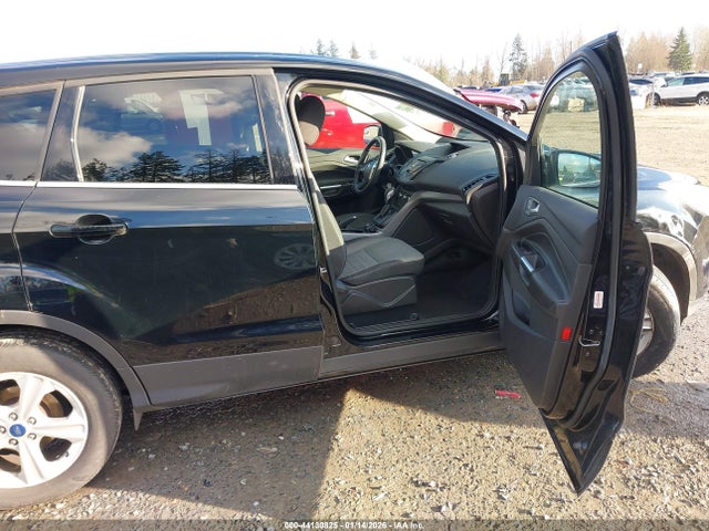 1FMCU9G96GUA31911 Ford ESCAPE SE