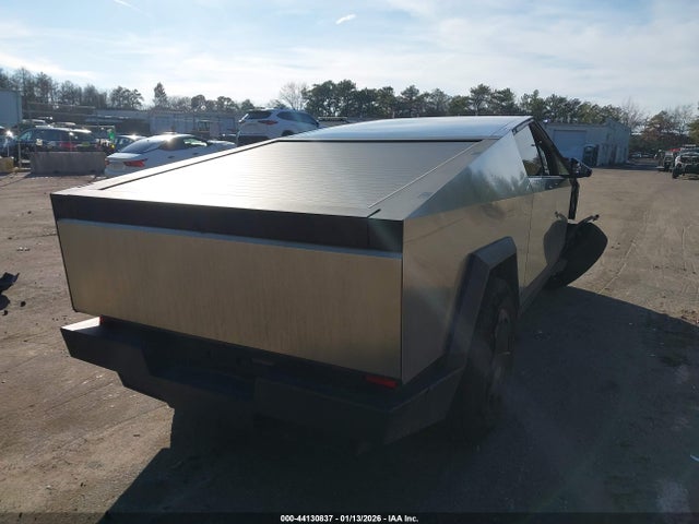 2024 TESLA CYBERTRUCK 7G2CEHED7RA055031 Photo 3