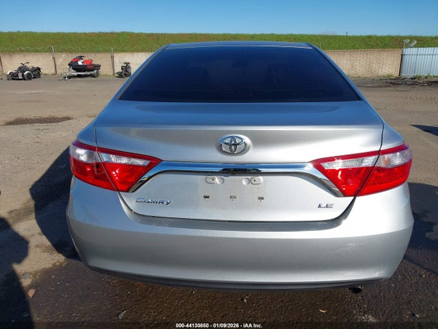 Toyota CAMRY LE 2015 4T4BF1FK3FR455577 Image 17