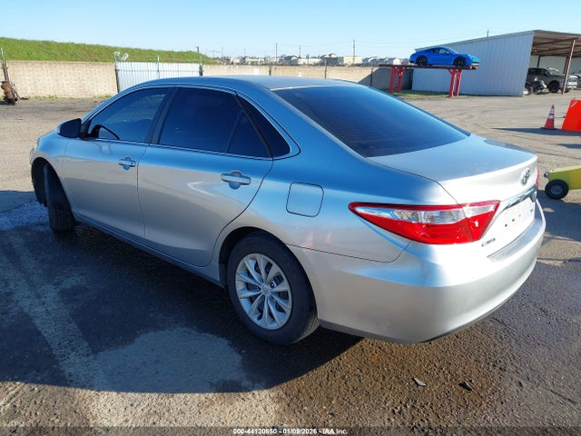 Toyota CAMRY LE 2015 4T4BF1FK3FR455577 Image 3