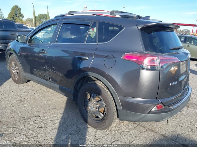 JTMZFREV7JJ744298 Toyota RAV4 LE