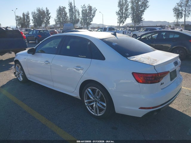 2017 AUDI A4 WAUKMAF46HN040981 Photo 2