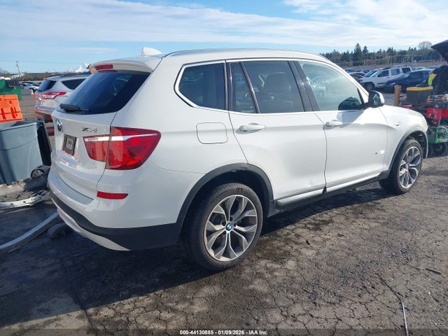 2015 BMW X3 5UXWX9C56F0D61535 Photo 3