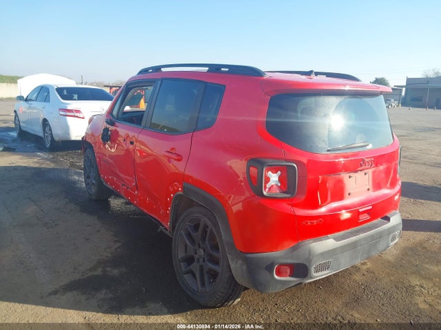 2022 JEEP RENEGADE ZACNJDB1XNPN86463 Photo 2