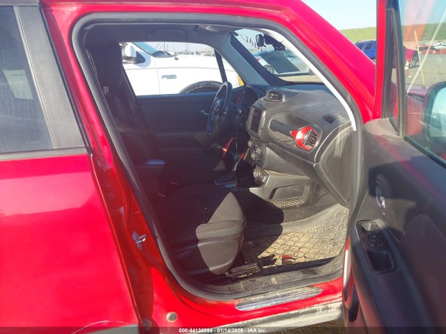 2022 JEEP RENEGADE ZACNJDB1XNPN86463 Photo 4