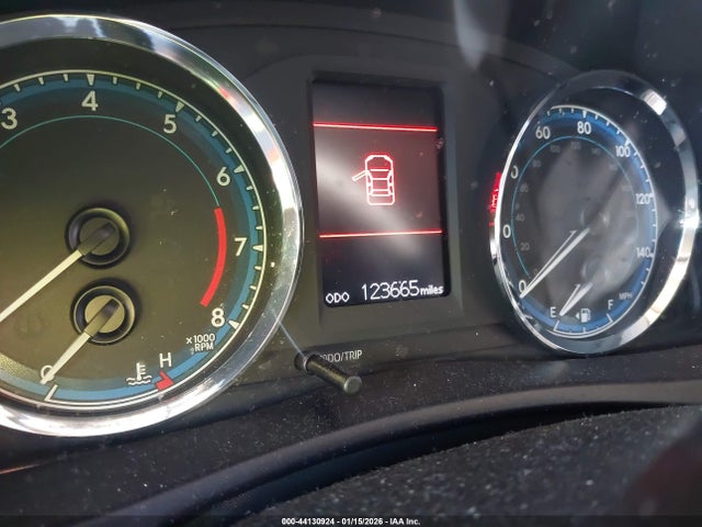 2017 TOYOTA COROLLA 5YFBURHEXHP603962 Photo 6