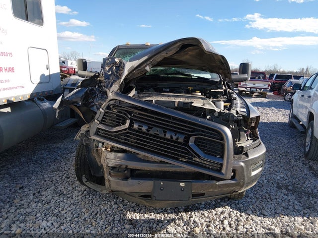 44130936 :رقم المزاد ، 3C63RRML9JG306128 vin ، 2018 Ram 3500 Laramie  4x4 6'4 Box مزاد بيع