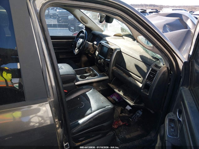 44130936 :رقم المزاد ، 3C63RRML9JG306128 vin ، 2018 Ram 3500 Laramie  4x4 6'4 Box مزاد بيع
