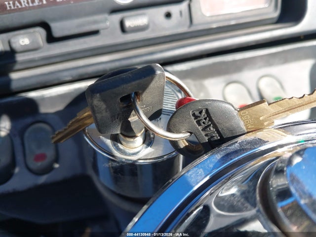 2005 HARLEY-DAVIDSON FLHTCUI 1HD1FCW125Y623230 Photo 10