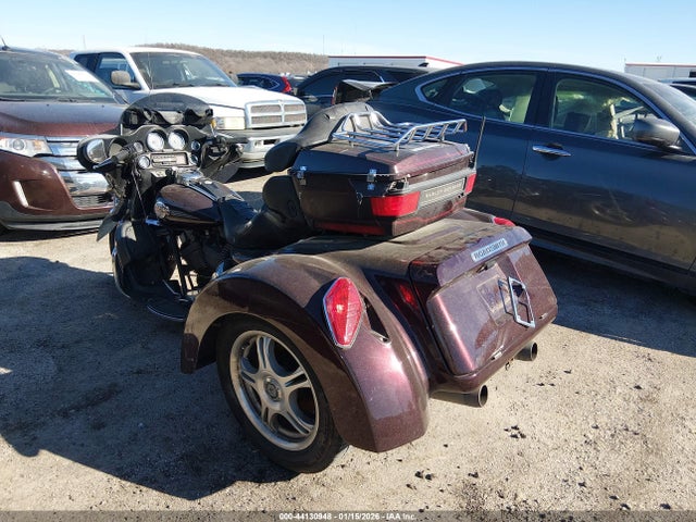 2005 HARLEY-DAVIDSON FLHTCUI 1HD1FCW125Y623230 Photo 2