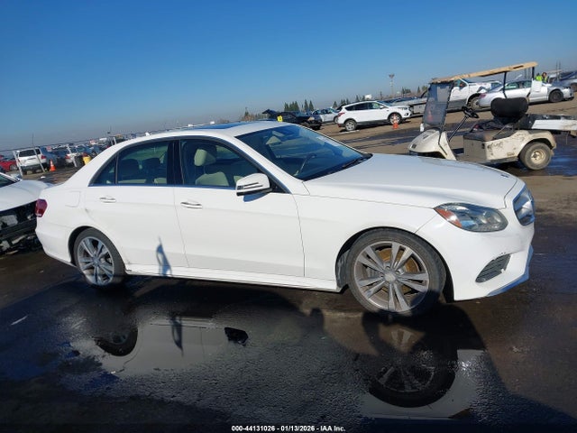 Mercedes-Benz E 350 2014 WDDHF5KB1EB061940 Image 13