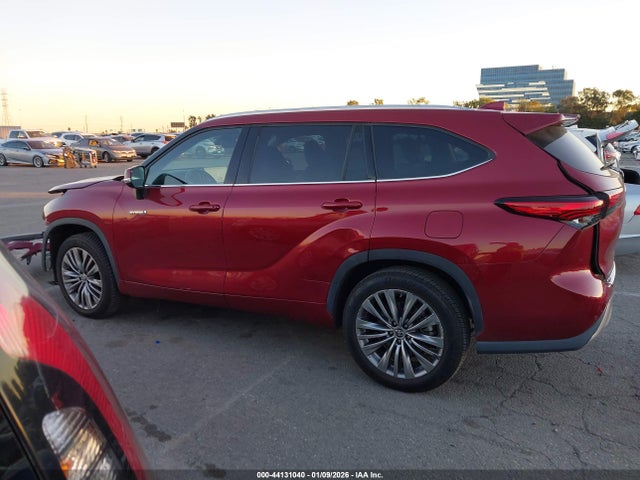 Toyota Highlander Hybrid Platinum 2021 5TDFARAH9MS006186 Image 15