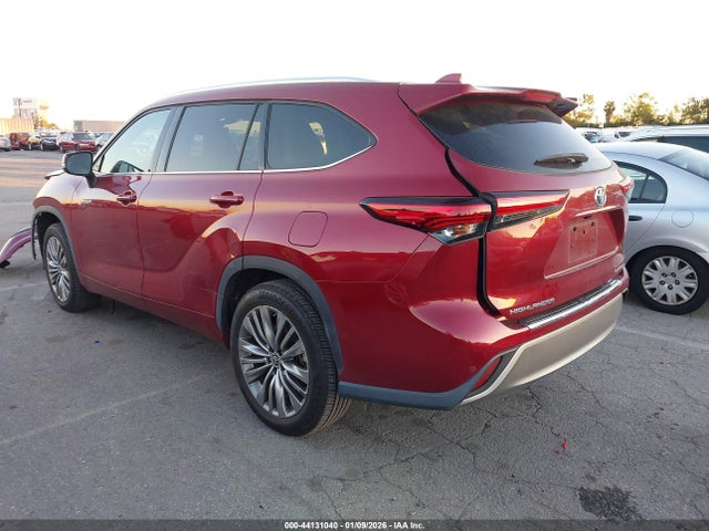 Toyota Highlander Hybrid Platinum 2021 5TDFARAH9MS006186 Image 3