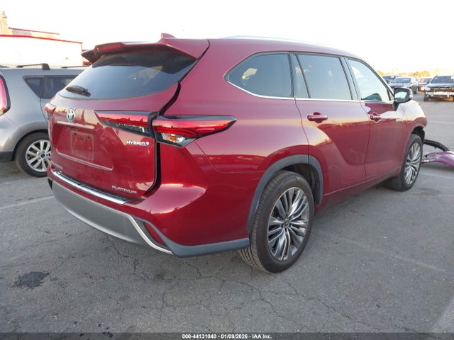 Toyota Highlander Hybrid Platinum 2021 5TDFARAH9MS006186 Image 4