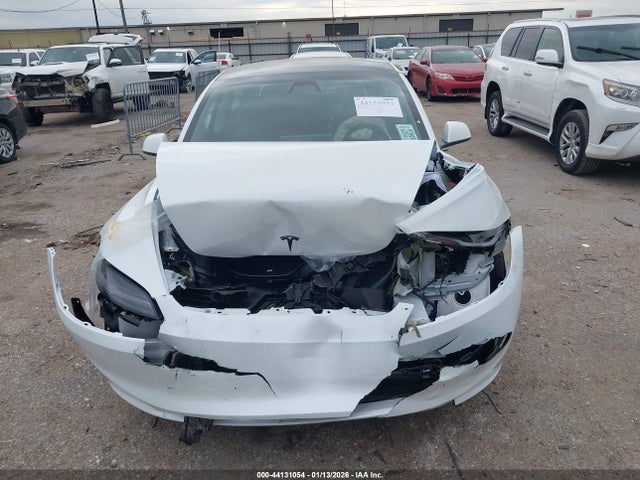 44131054 :رقم المزاد ، 5YJ3E1EA9TF143427 vin ، 2026 Tesla Model 3 Premium Rear-wheel Drive مزاد بيع