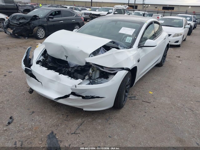 44131054 :رقم المزاد ، 5YJ3E1EA9TF143427 vin ، 2026 Tesla Model 3 Premium Rear-wheel Drive مزاد بيع