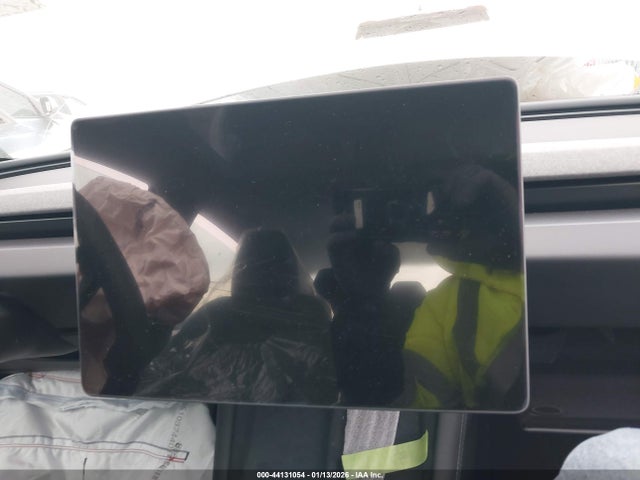 44131054 :رقم المزاد ، 5YJ3E1EA9TF143427 vin ، 2026 Tesla Model 3 Premium Rear-wheel Drive مزاد بيع