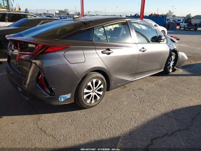 JTDKAMFPXM3169531 Toyota Prius Prime Le