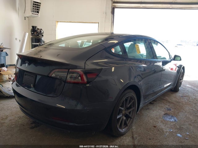 2021 TESLA MODEL 3 5YJ3E1EAXMF081487 Photo 3