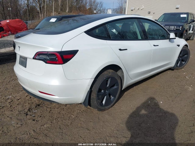 2021 TESLA MODEL 3 5YJ3E1EA4MF060571 Photo 3
