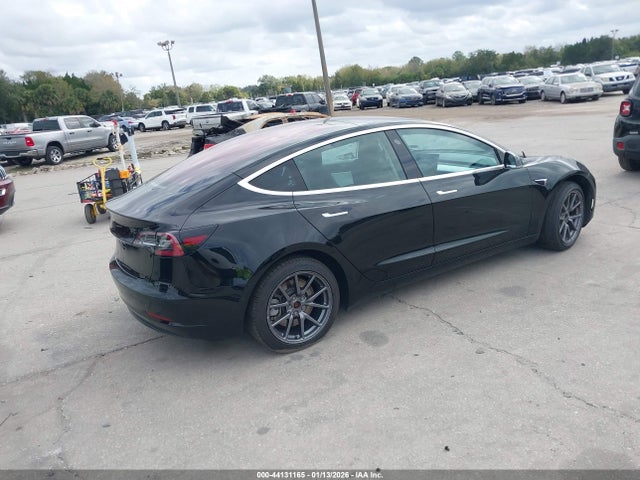 2018 TESLA MODEL 3 5YJ3E1EA2JF166206 Photo 3