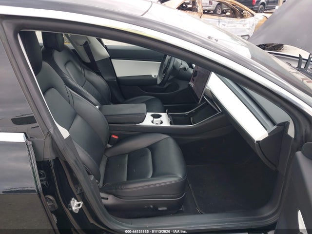 2018 TESLA MODEL 3 5YJ3E1EA2JF166206 Photo 4