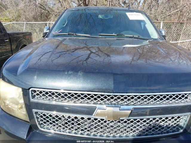 2011 CHEVROLET TAHOE 1GNSCCE03BR132301 Photo 5