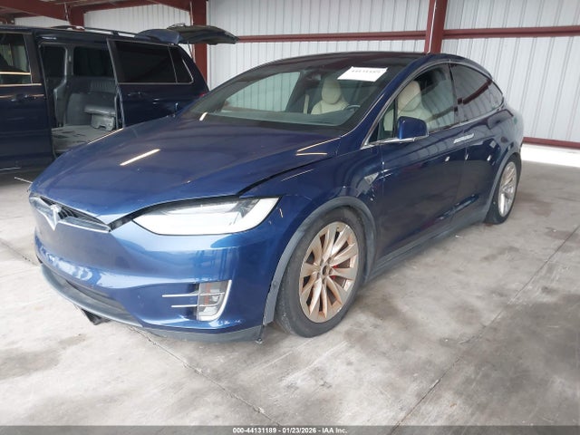 2016 TESLA MODEL X 5YJXCBE4XGF006994 Photo 1