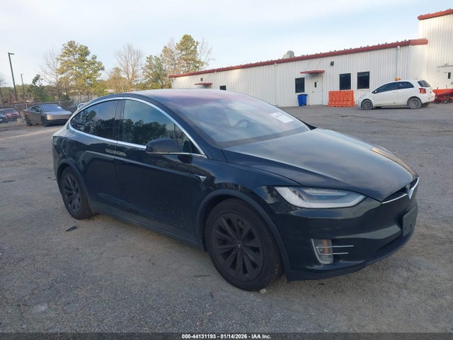 2018 TESLA MODEL X 5YJXCDE27JF125281 Photo 0