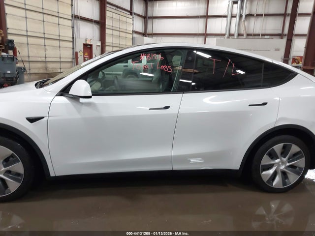 2021 TESLA MODEL Y 5YJYGDEE4MF153496 Photo 5