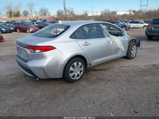 2020 TOYOTA COROLLA JTDEPRAE5LJ070933 Photo 3