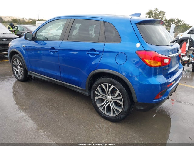 2018 MITSUBISHI OUTLANDER SPORT JA4AP3AU4JU025183 Photo 2