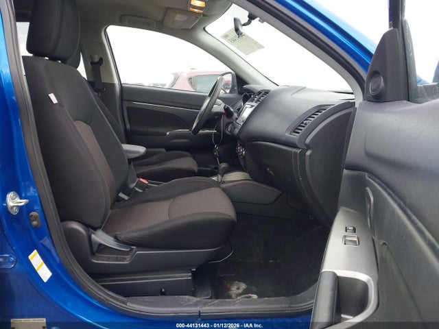 2018 MITSUBISHI OUTLANDER SPORT JA4AP3AU4JU025183 Photo 4