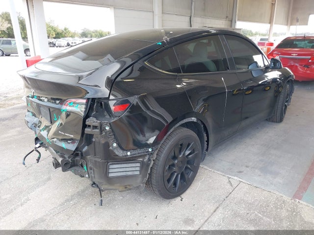 2021 TESLA MODEL Y 5YJYGDEE0MF246970 Photo 3