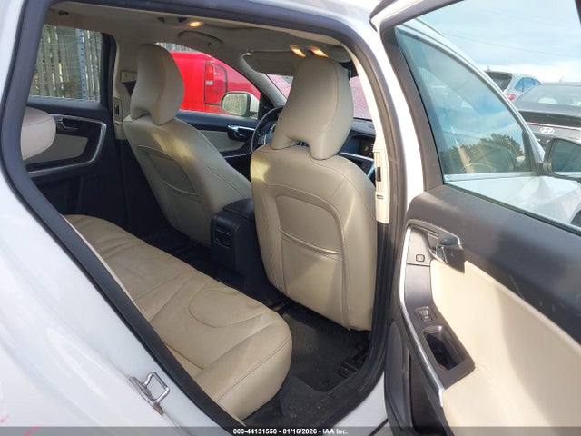 2017 VOLVO V60 YV140MEM7H1361357 Photo 7