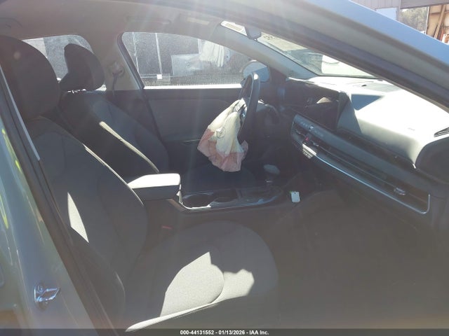 44131552 :رقم المزاد ، 3KPFT4DE6SE200373 vin ، 2025 Kia K4 Lxs مزاد بيع